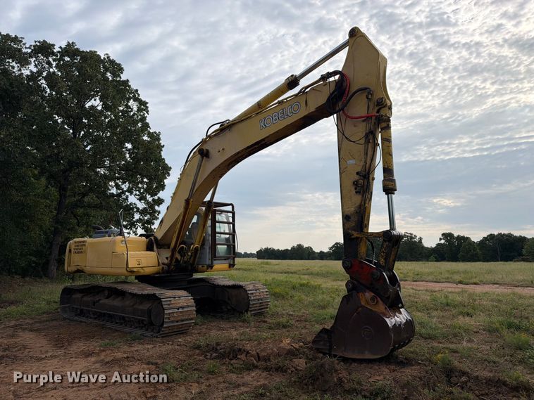 image for item FU1015 2001 Kobelco SK330LC excavator