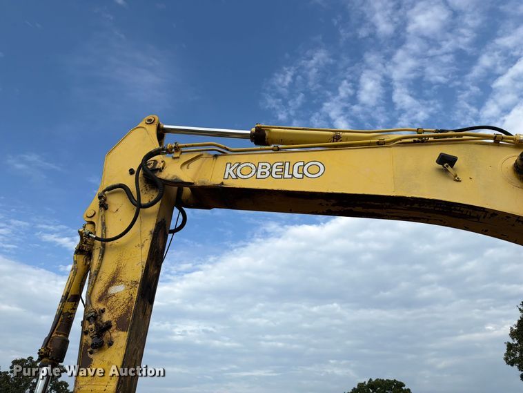 image for item FU1015 2001 Kobelco SK330LC excavator