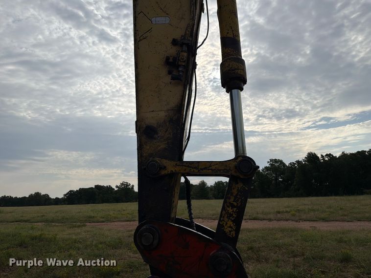 image for item FU1015 2001 Kobelco SK330LC excavator