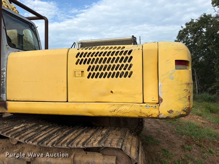 image for item FU1015 2001 Kobelco SK330LC excavator