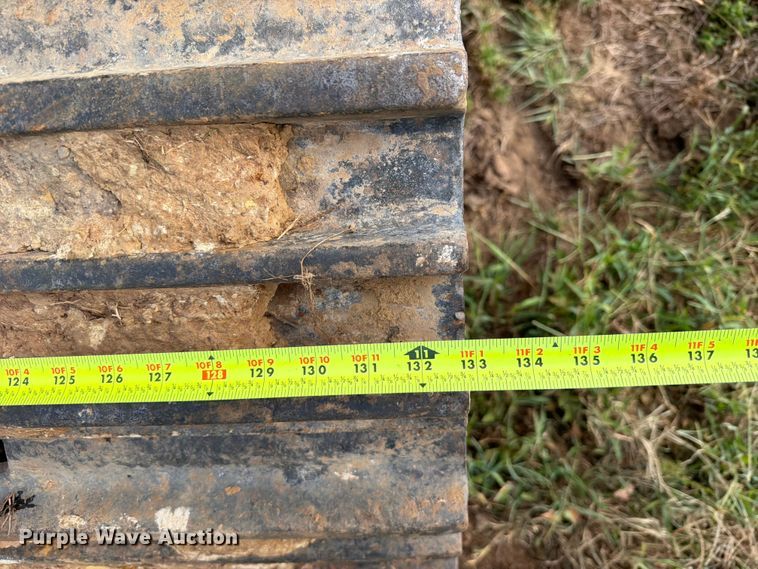 image for item FU1015 2001 Kobelco SK330LC excavator