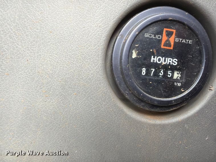 image for item FU1015 2001 Kobelco SK330LC excavator