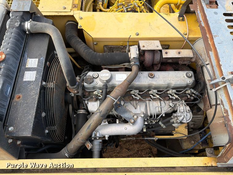 image for item FU1015 2001 Kobelco SK330LC excavator