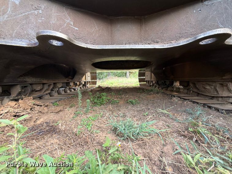 image for item FU1015 2001 Kobelco SK330LC excavator