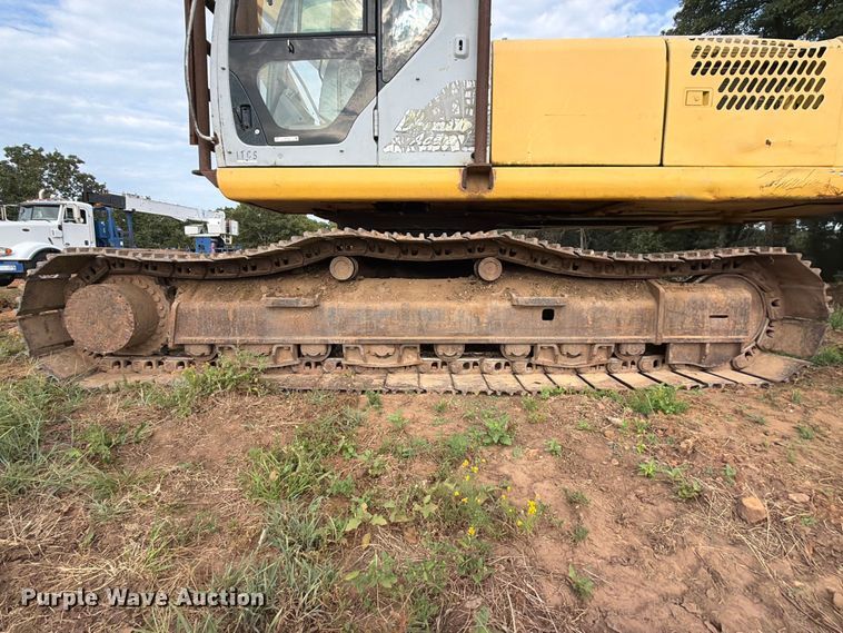 image for item FU1015 2001 Kobelco SK330LC excavator