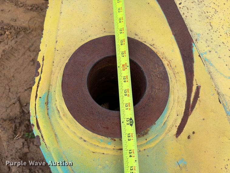 image for item FU1015 2001 Kobelco SK330LC excavator
