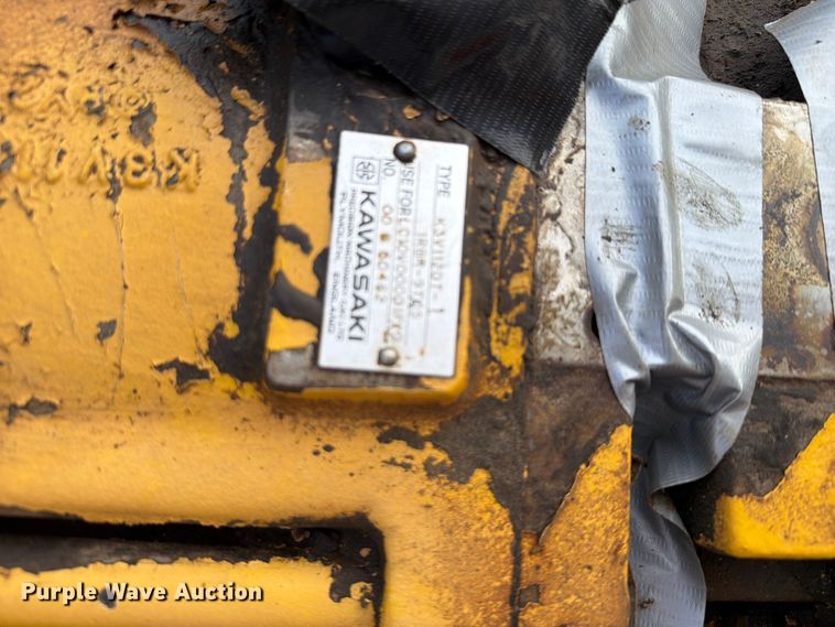 image for item FU1015 2001 Kobelco SK330LC excavator