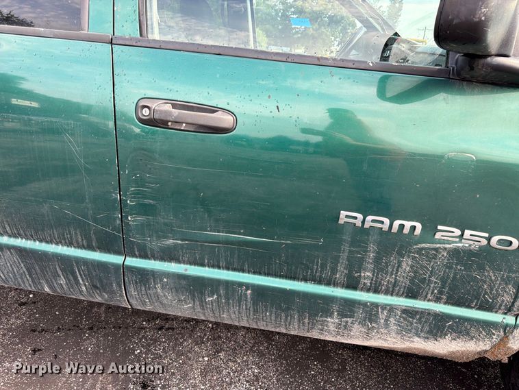 image for item FU4522 2003 Dodge Ram 2500 Service truck
