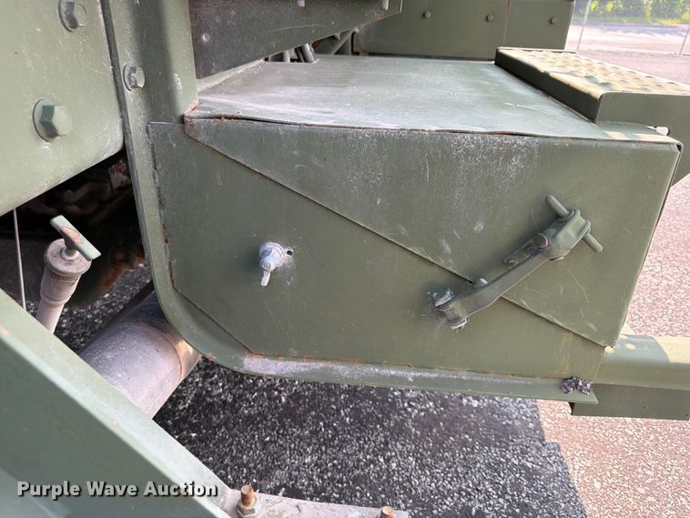image for item FU4524 1990 AM General M915A1 
