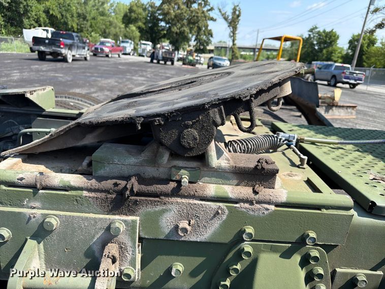 image for item FU4524 1990 AM General M915A1 