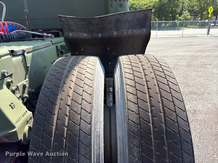 image for item FU4524 1990 AM General M915A1 