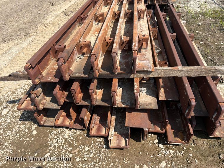 image for item FU4545 (25) concrete forms 