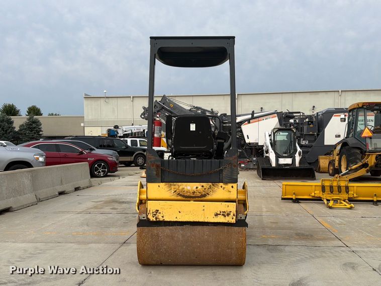 image for item FU4549 2007 Bomag BW120 AD-4 double drum vibratory roller