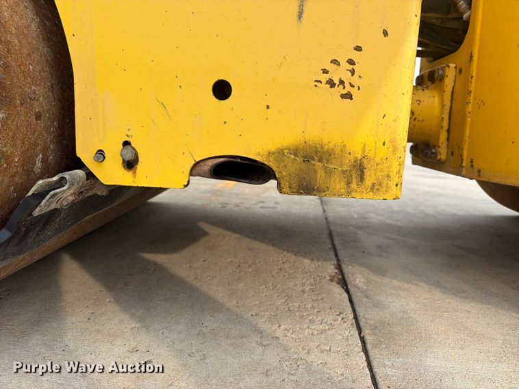 image for item FU4549 2007 Bomag BW120 AD-4 double drum vibratory roller