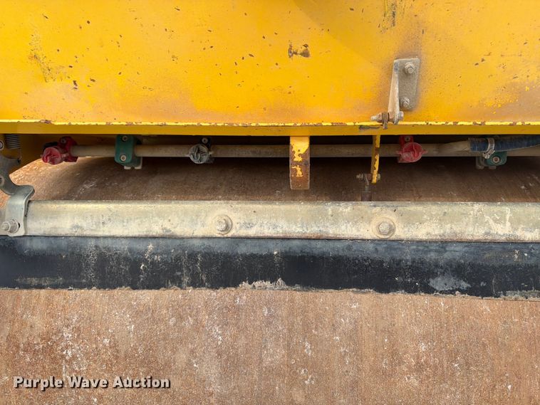 image for item FU4549 2007 Bomag BW120 AD-4 double drum vibratory roller