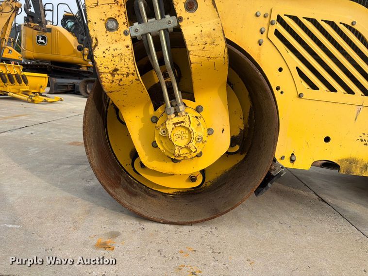 image for item FU4549 2007 Bomag BW120 AD-4 double drum vibratory roller