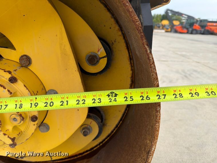 image for item FU4549 2007 Bomag BW120 AD-4 double drum vibratory roller