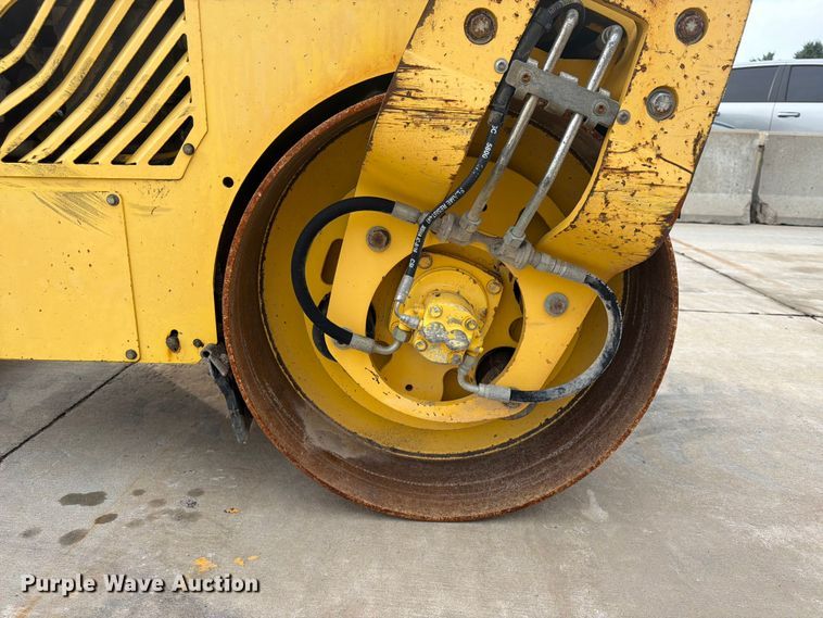 image for item FU4549 2007 Bomag BW120 AD-4 double drum vibratory roller