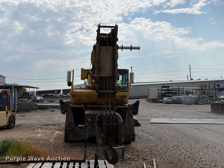 image for item FU4568 P&H W-180 crane