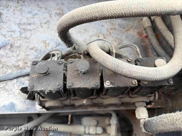 image for item FU4568 P&H W-180 crane