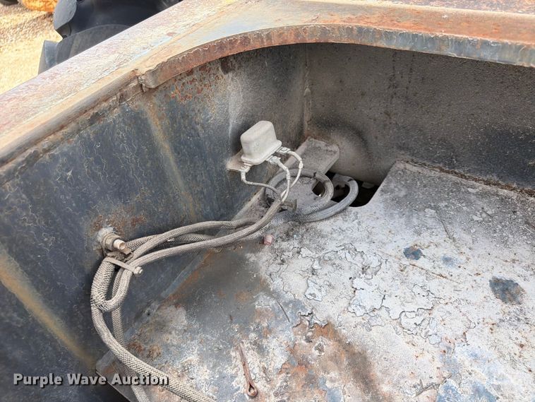 image for item FU4568 P&H W-180 crane