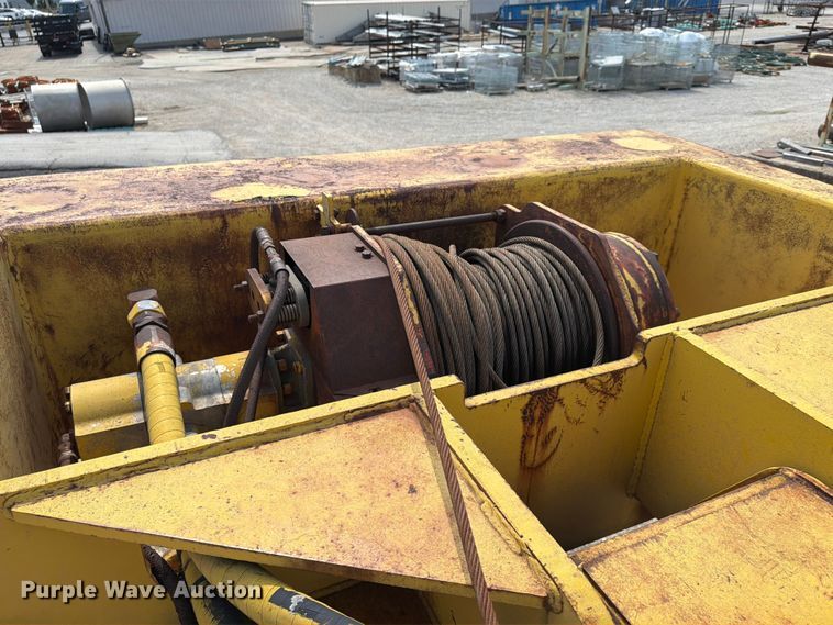 image for item FU4568 P&H W-180 crane