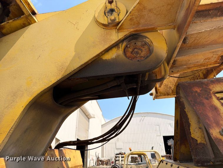 image for item FU4568 P&H W-180 crane