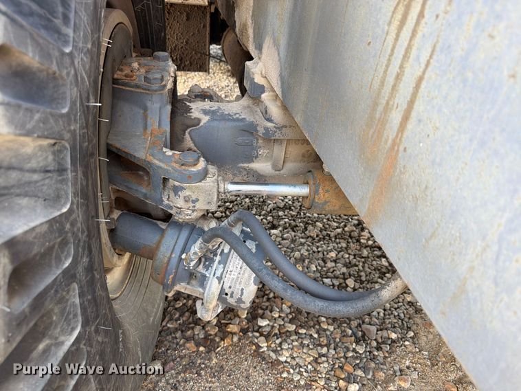 image for item FU4568 P&H W-180 crane