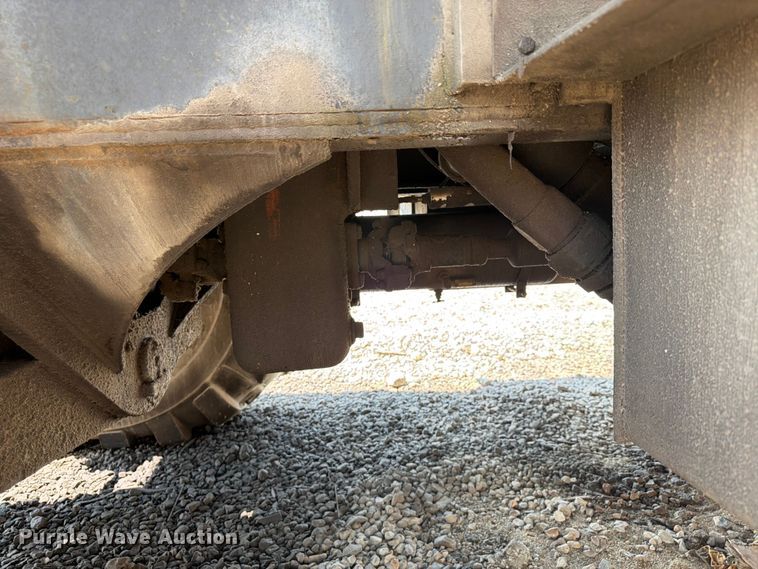 image for item FU4568 P&H W-180 crane