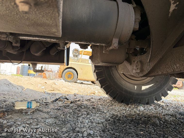 image for item FU4568 P&H W-180 crane