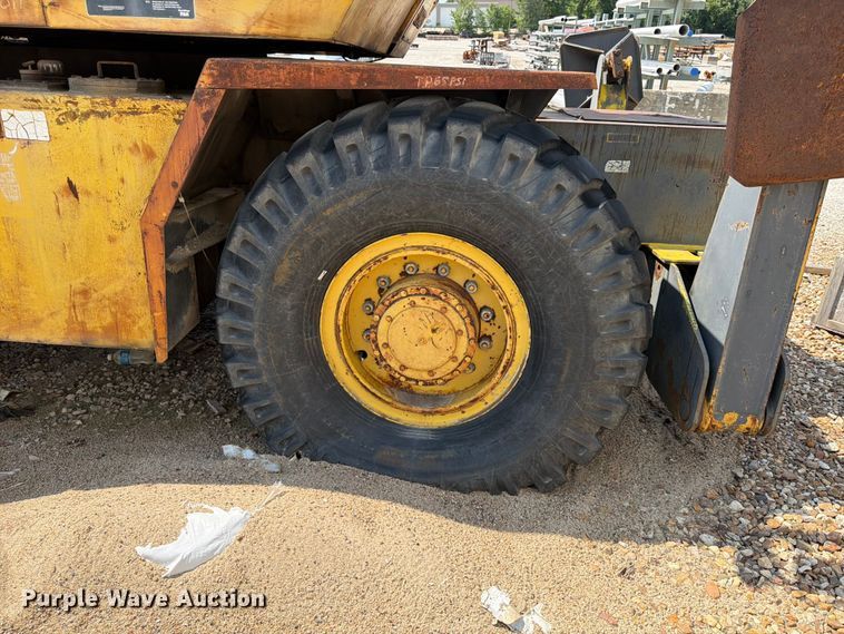 image for item FU4568 P&H W-180 crane