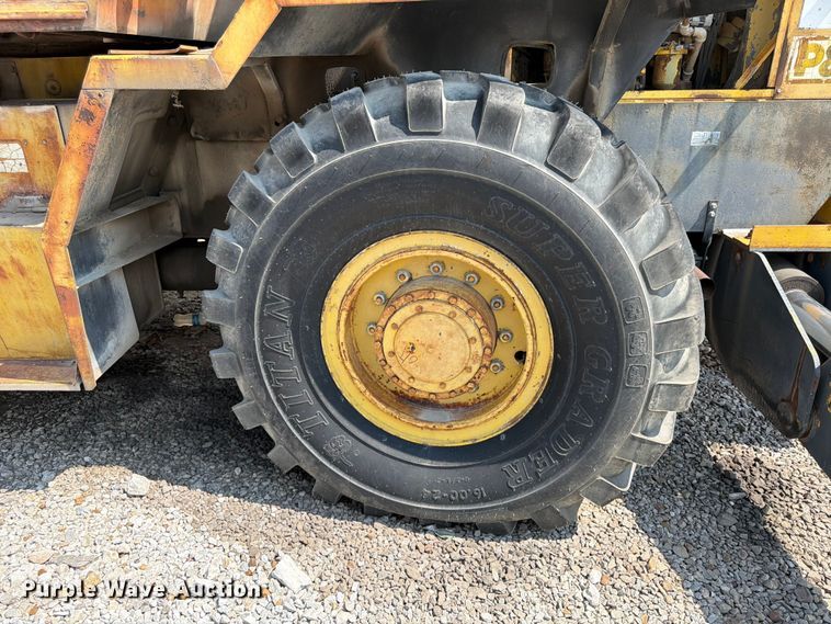 image for item FU4568 P&H W-180 crane