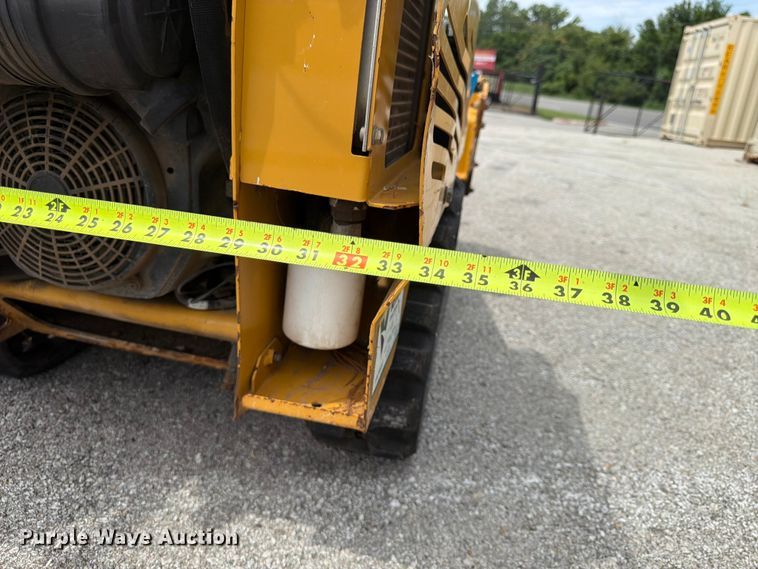 image for item FU4580 2017 Vermeer RTX250 trencher