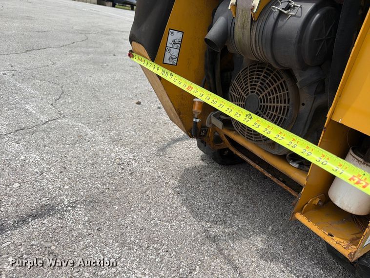 image for item FU4580 2017 Vermeer RTX250 trencher