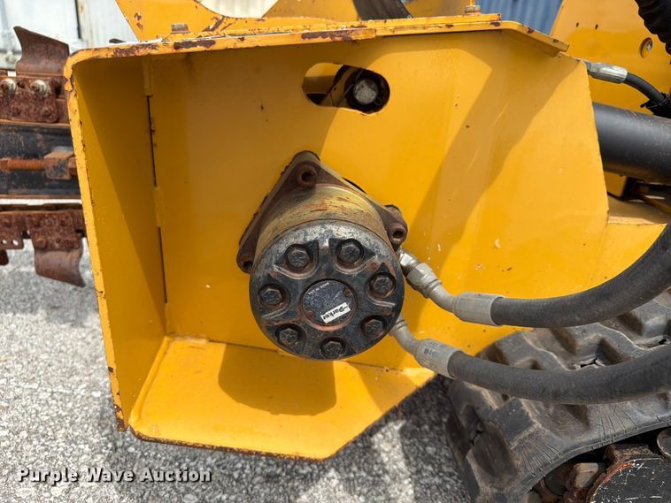 image for item FU4580 2017 Vermeer RTX250 trencher