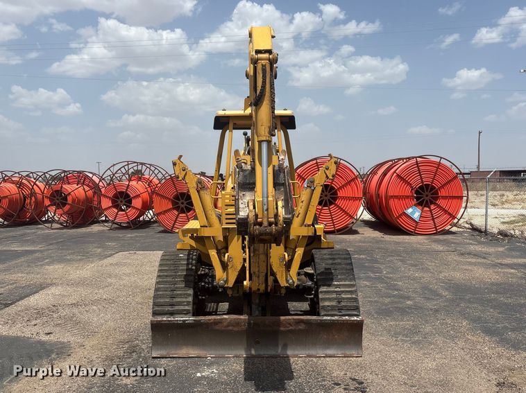 image for item JM9384 2011 Vermeer RTX1250 cable plow