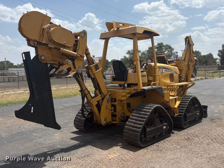image for item JM9384 2011 Vermeer RTX1250 cable plow