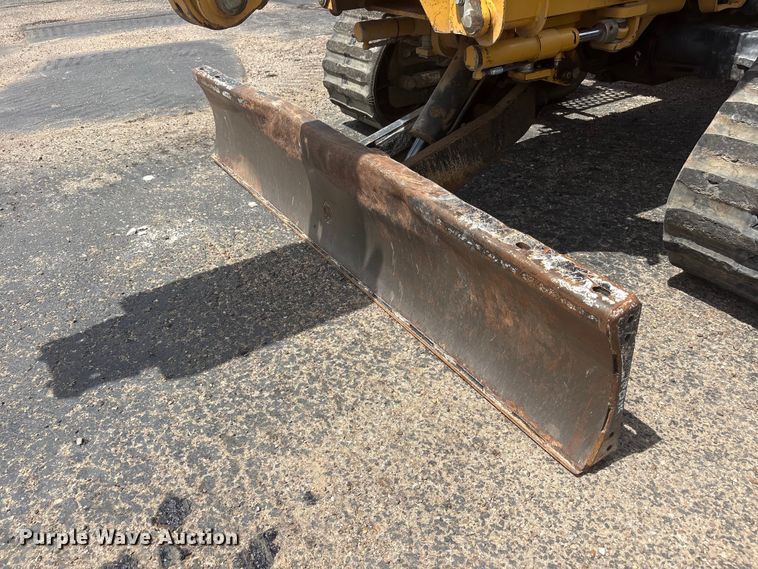 image for item JM9384 2011 Vermeer RTX1250 cable plow