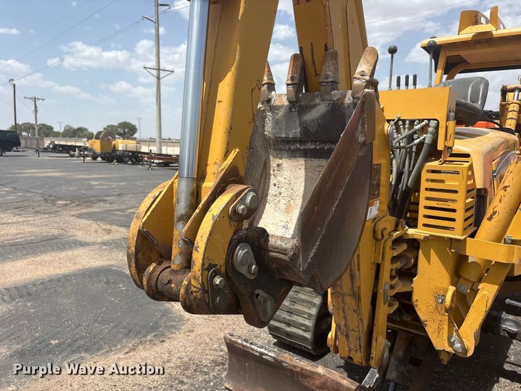 image for item JM9384 2011 Vermeer RTX1250 cable plow