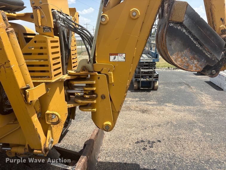 image for item JM9384 2011 Vermeer RTX1250 cable plow