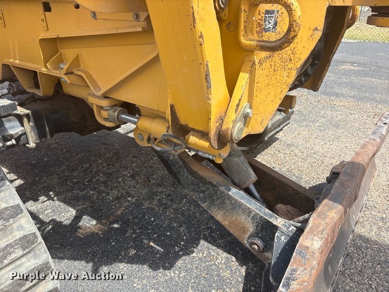 image for item JM9384 2011 Vermeer RTX1250 cable plow