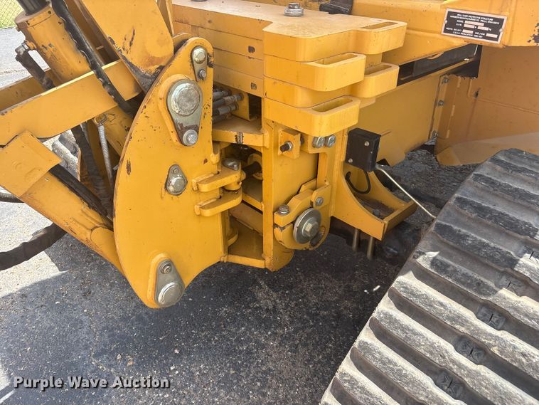 image for item JM9384 2011 Vermeer RTX1250 cable plow
