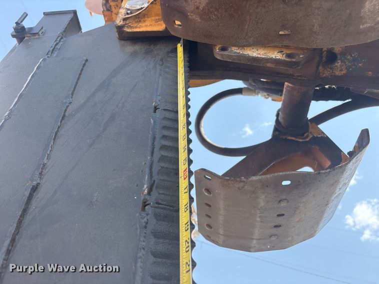 image for item JM9384 2011 Vermeer RTX1250 cable plow
