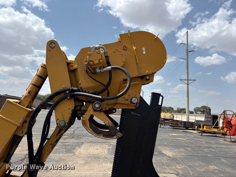 image for item JM9384 2011 Vermeer RTX1250 cable plow
