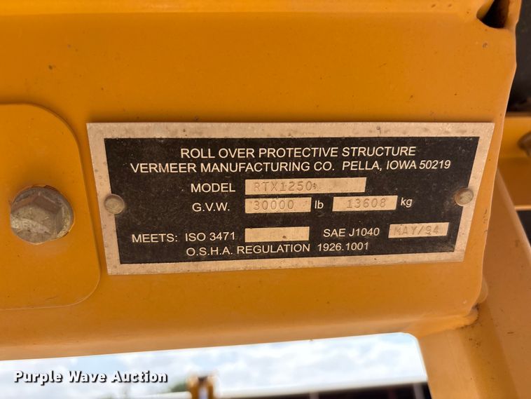image for item JM9384 2011 Vermeer RTX1250 cable plow