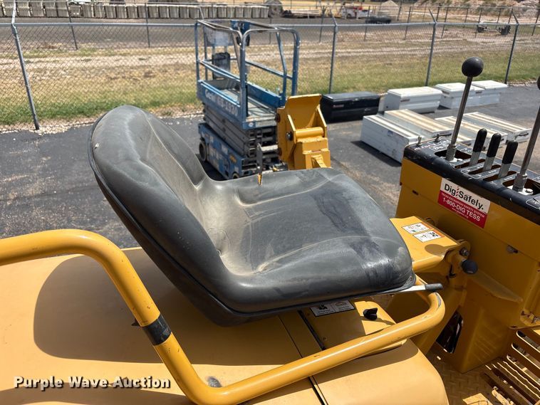 image for item JM9384 2011 Vermeer RTX1250 cable plow