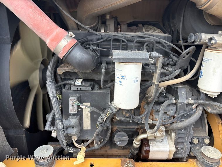 image for item JM9384 2011 Vermeer RTX1250 cable plow