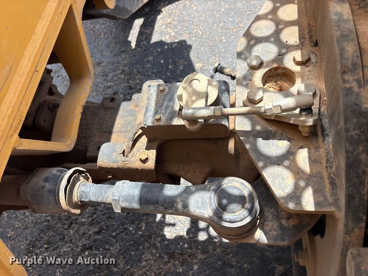 image for item JM9384 2011 Vermeer RTX1250 cable plow