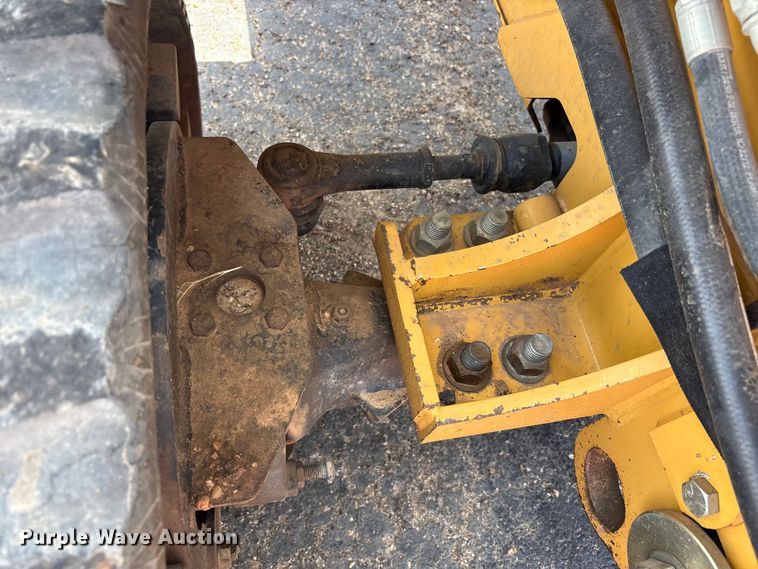 image for item JM9384 2011 Vermeer RTX1250 cable plow