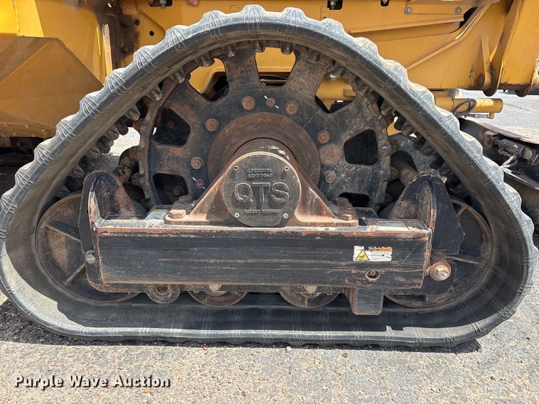 image for item JM9384 2011 Vermeer RTX1250 cable plow